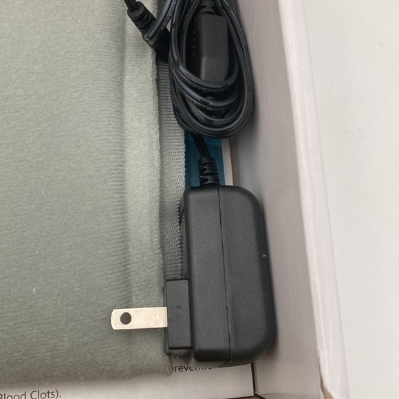 Circul 8 Pro Mobile Blood Clot Portable DVT Prevention 08-0027 New - Picture 7 of 7